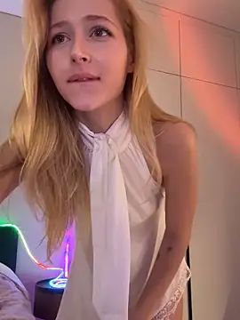 LunaRase's Live XXX Chat