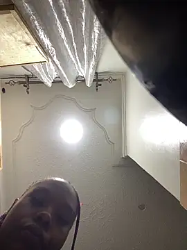 Dellah27 Chat XXX in diretta