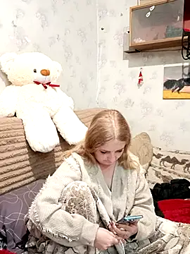 Koketka_nelegal_: онлайн-секс-чат