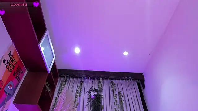 AudreyHayworth Adlı Modelin Canlı XXX Sohbeti