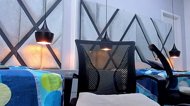 NohaBrooks' Live XXX Chat