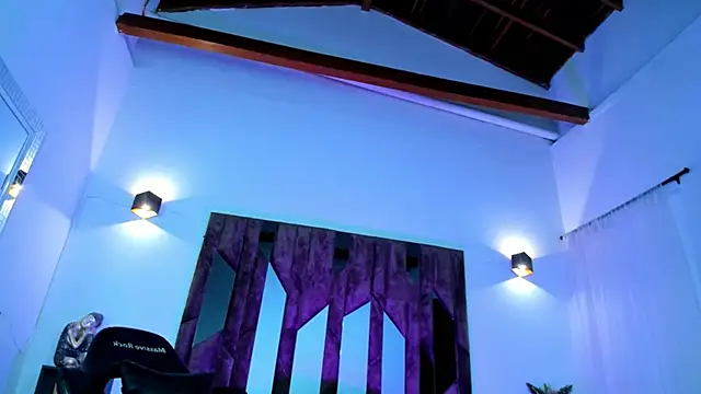 OliverThompsonJS webkamerás műsora