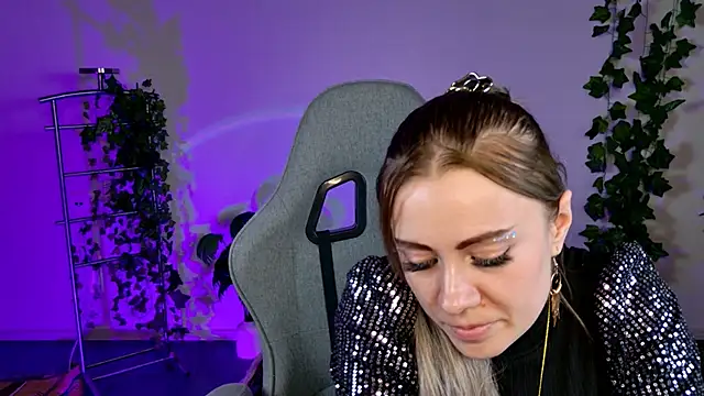 Kumiho_7777 webkamerás műsora