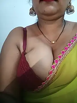 Nyra-23 Show in webcam