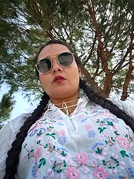 bellapaty Show in webcam