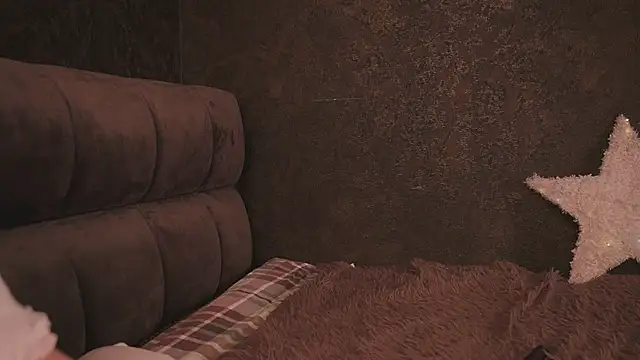 LinoAdaro Show in webcam