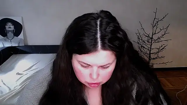 Онлайн чат XXX Emily_Mo