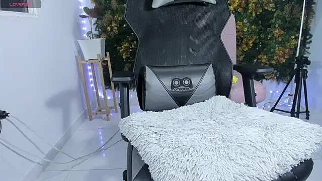 دردشة emily_palmeer الجنسية المباشرة