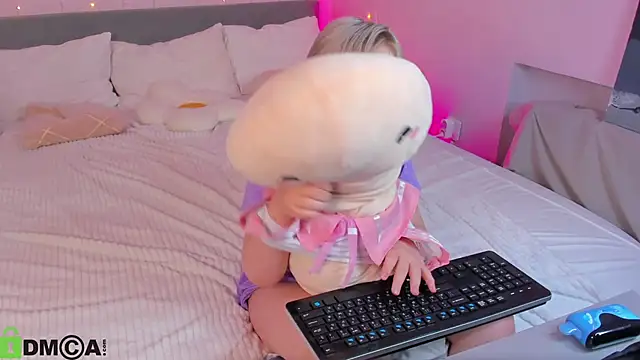 Sara_RobinsonのライブXXXチャット