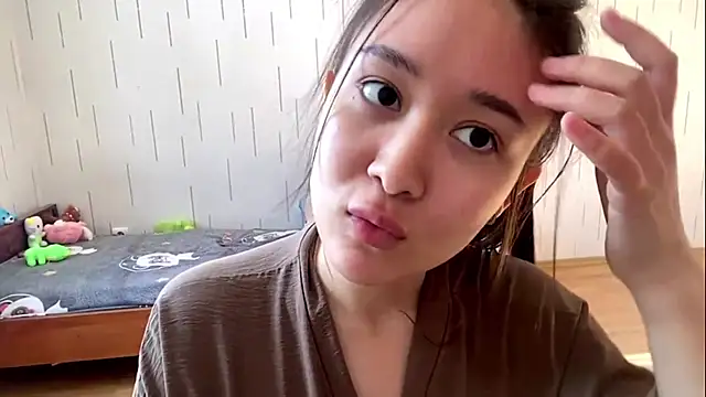 YourMiIaのライブXXXチャット