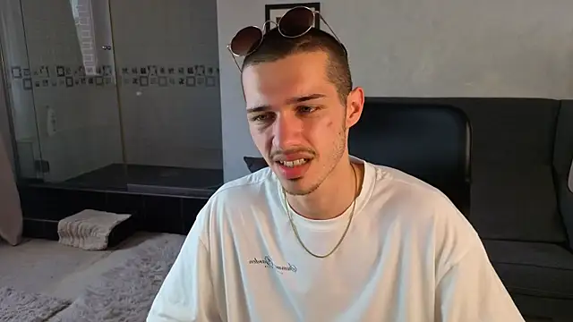 KaydenDrew Chat XXX in diretta