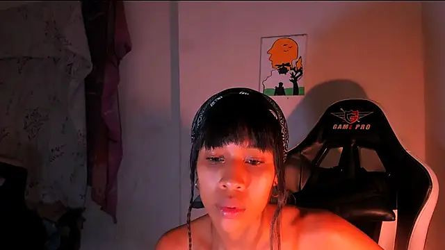 bad_girl_xxx Adlı Modelin Canlı XXX Sohbeti