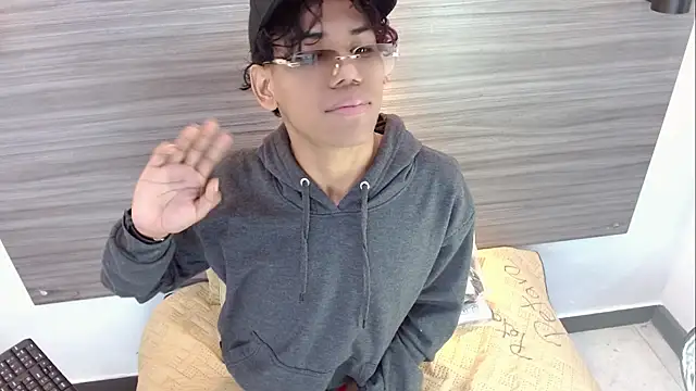 XXX chat uživo modela DaviidBuckx_