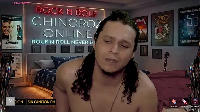 chino_roz Show in webcam