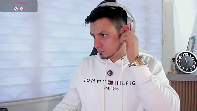 Rick_Adams Show in webcam