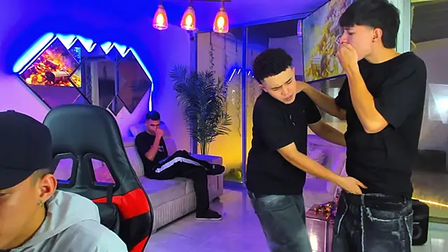 Show de Houseofwarrios na webcam