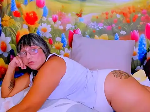 Chatroom XXX en direct de indianroxy