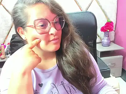 Sarah_Boobs_ লাইভ XXX চ্যাট