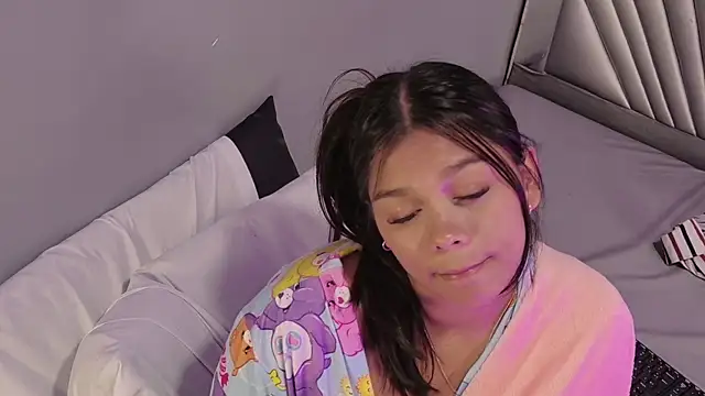 Chat XXX ao vivo de HatsaJones