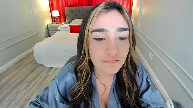 Chat XXX en directo de GoldenHeart_1