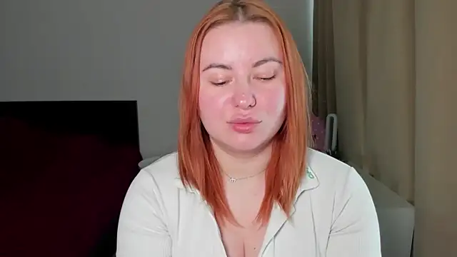 Онлайн чат XXX LAYLAxSTAR