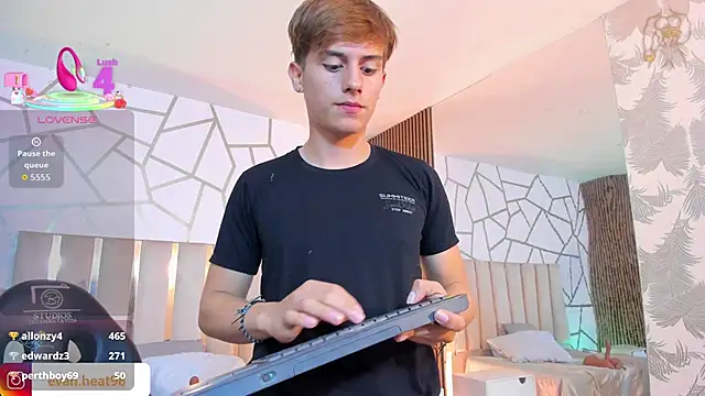 EVAN_TAY – Kamerová šou