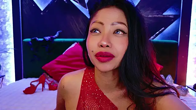 ElyaQuinn: онлайн-секс-чат