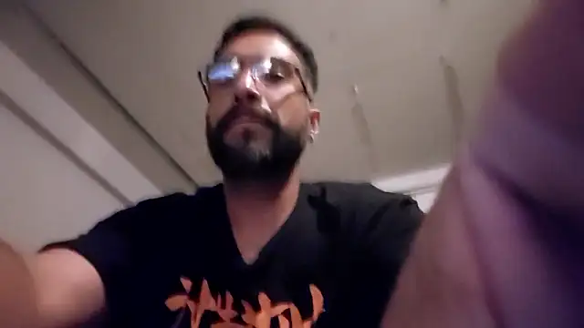 Forbidden_daddy's Webcam Show