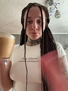 Czat XXX na żywo – KishaMur