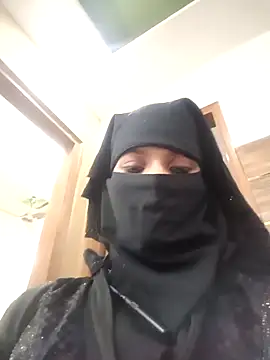 Pokazy przed kamerką – Aafreen_36