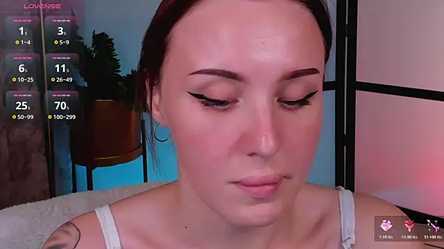 LianaFord 现场XXX聊天