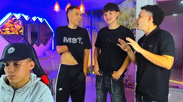 Webkamerová show Houseofwarrios