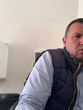 Mike8523 现场XXX聊天