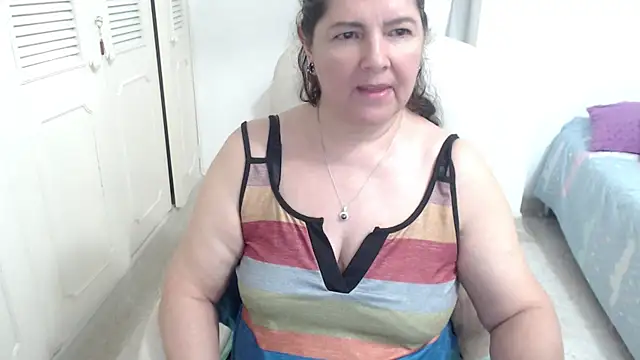 Chat XXX en directo de leonela_69