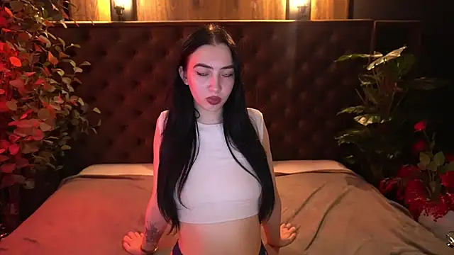 دردشة WildKittenX_ الجنسية المباشرة