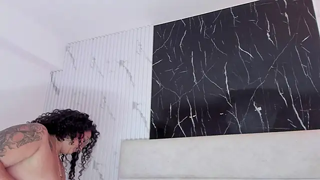 Reginavegaa লাইভ XXX চ্যাট