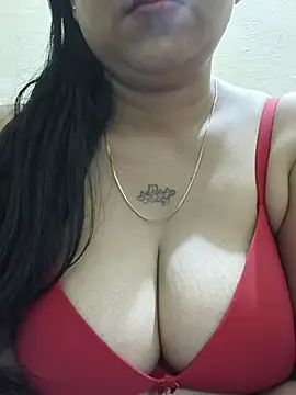 Neha8923 Adlı Modelin Canlı XXX Sohbeti