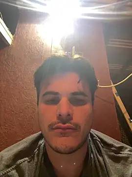 Millennialcum's Webcam Show