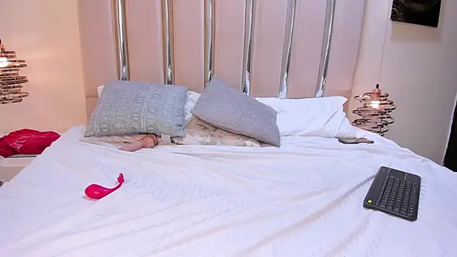 XXX chat uživo modela Jay_Dusk