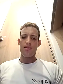 Duvan_Martinez23 在線直播表演