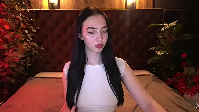 WildKittenX_ live XXX chat