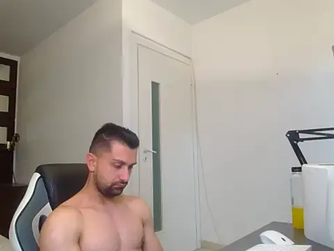 BryceReign 即時 XXX 聊天