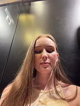 Mary_Sensory Chat XXX in diretta