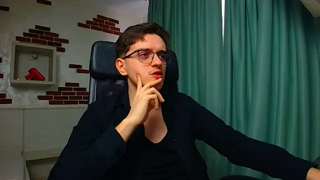 FelixStarkk 网络视讯表演