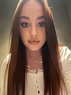 KiraSunshine Chat XXX in diretta