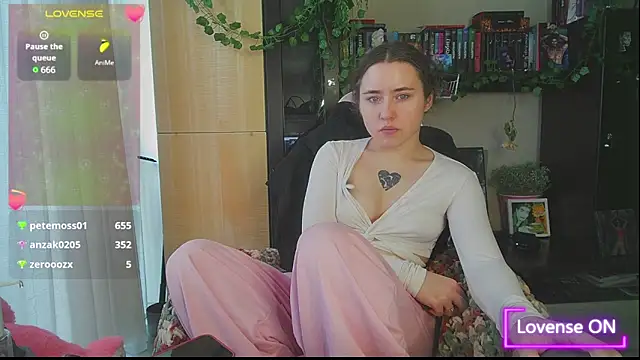 lunar_SanataのライブXXXチャット