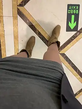 littleqiu 现场性爱视讯表演