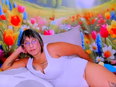 indianroxy live XXX chat