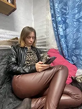 Anita-Smith Chat XXX in diretta