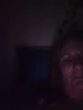 SultrySummer68 现场性爱视讯表演